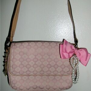 Pink Designer Shoulder Bag with Bow Accent